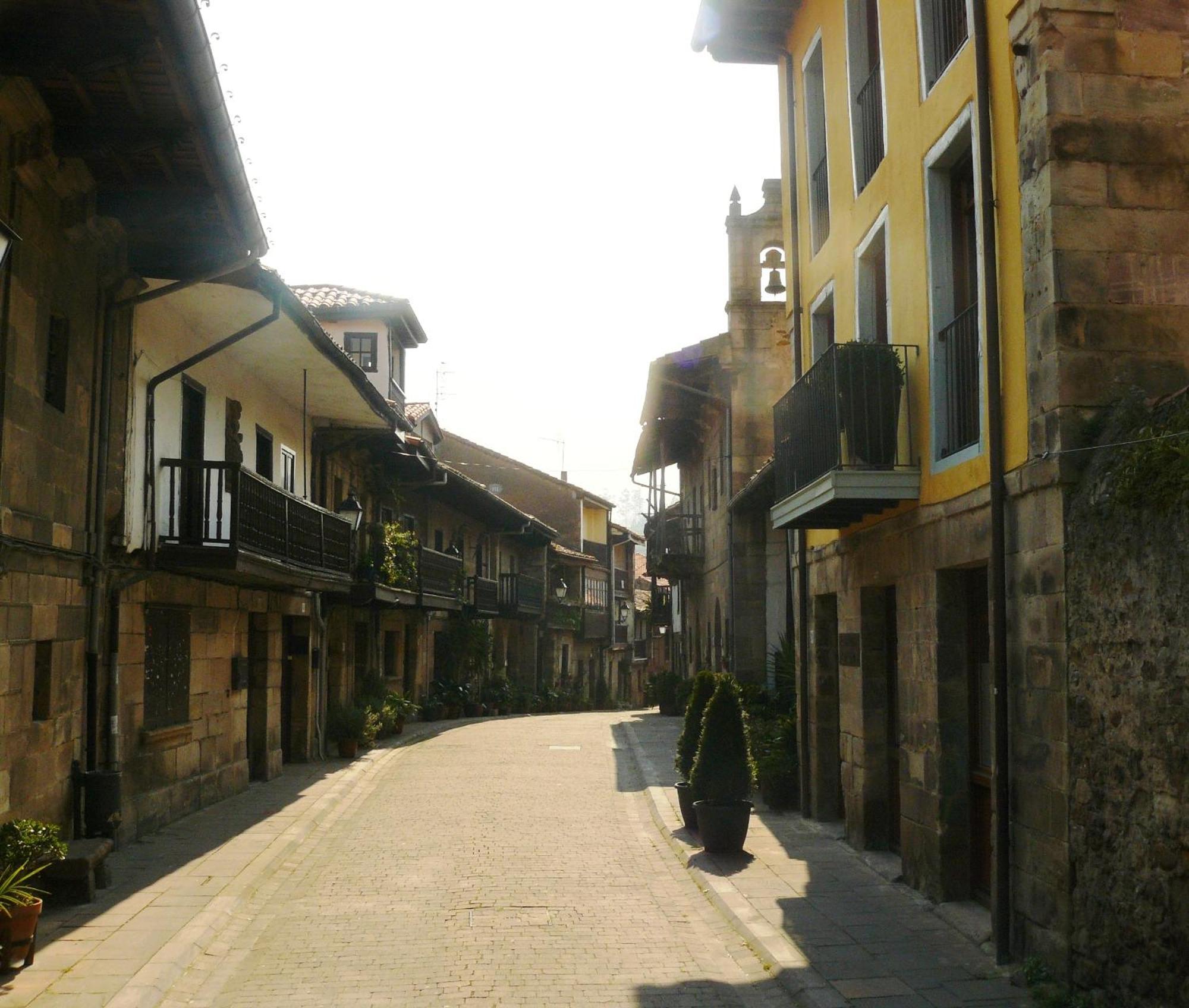 Apartamentos Rurales La Villa De Piedra Cartes Eksteriør billede